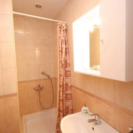 Nikola Apartmán